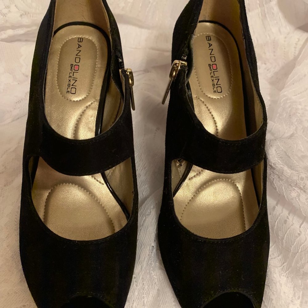 Bandolino Black Suede Dress Heel